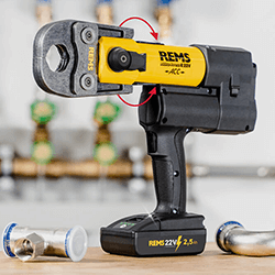 REMS Presszange auf einer stehenden Pressmaschine von REMS
